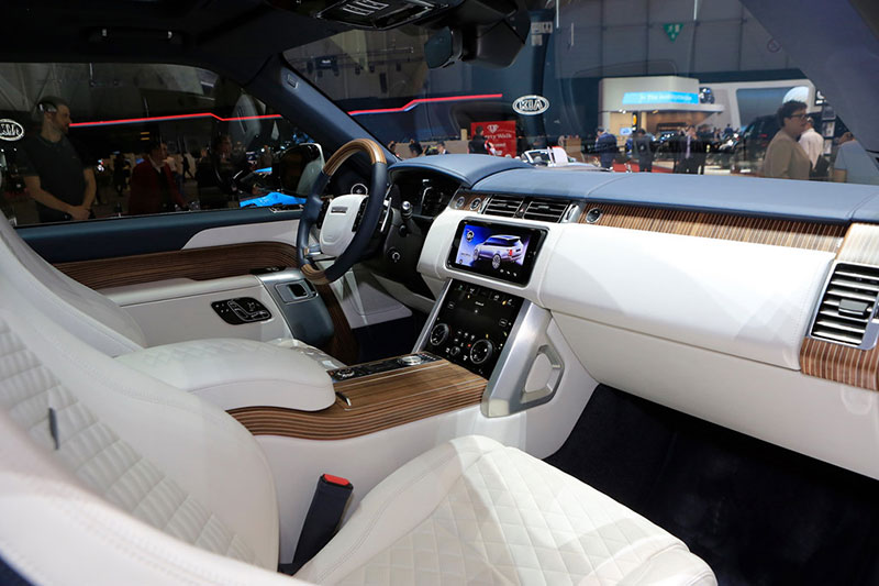 Range Rover SV Coupe - SUV 2 cửa giá ngang Rolls-Royce